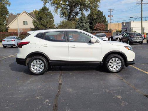 2018 Nissan Rogue Sport S