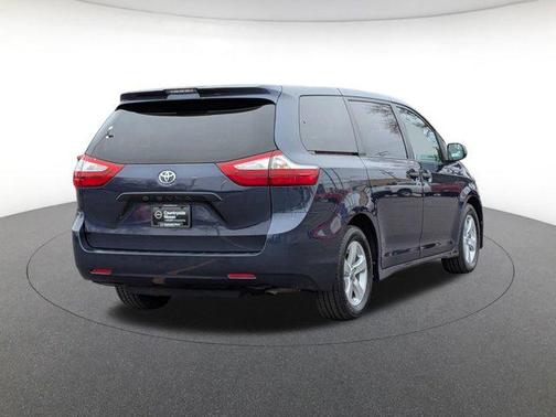 2018 Toyota Sienna SE