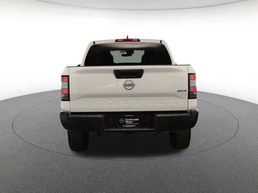 2024 Nissan Frontier S