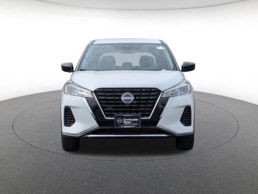 Fresh Powder 2025 Nissan Kicks S