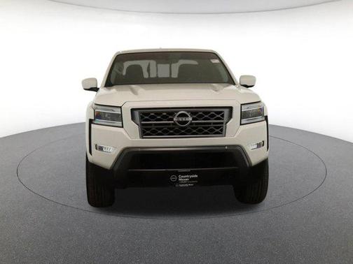 2024 Nissan Frontier SL