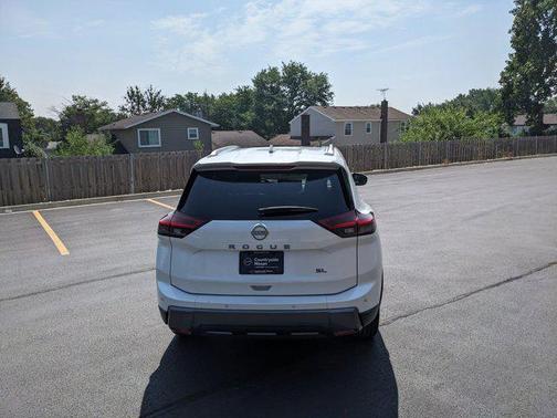2024 Nissan Rogue SL