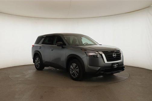 2023 Nissan Pathfinder S 4WD