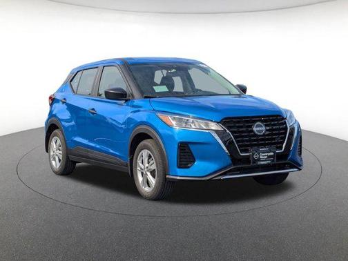 2025 Nissan Kicks S