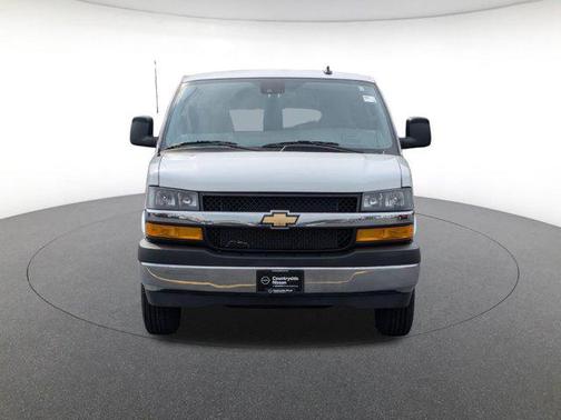 Summit White 2025 Chevrolet Express 3500 RWD 3500 Extended Wheelbase LT