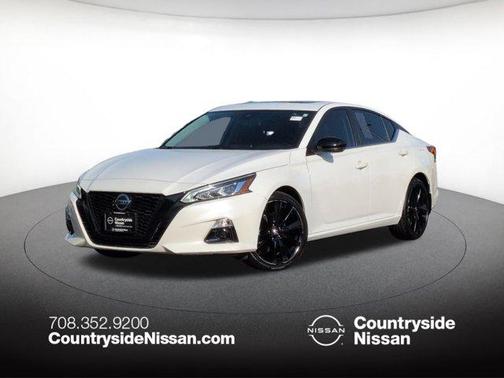 2022 Nissan Altima SR FWD