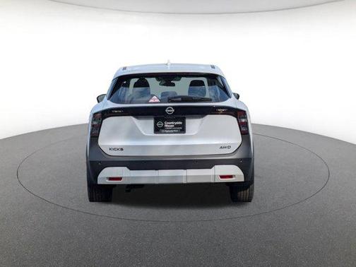 2025 Nissan Kicks S