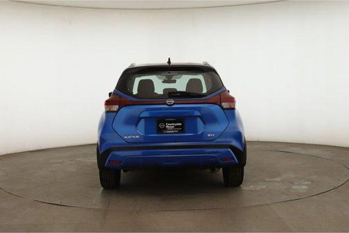 2022 Nissan Kicks SV