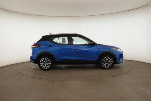 2022 Nissan Kicks SV