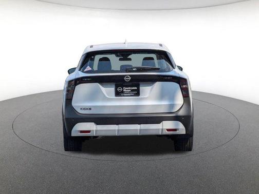 2025 Nissan Kicks S
