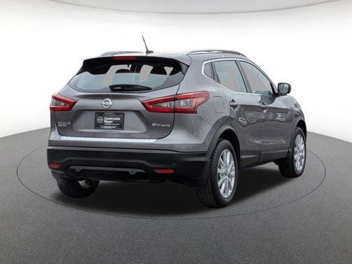 2022 Nissan Rogue Sport SV