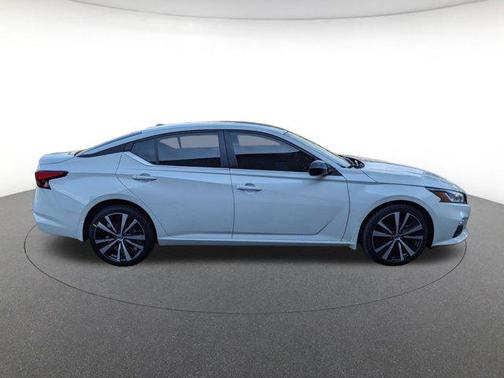 2021 Nissan Altima SR Intelligent AWD