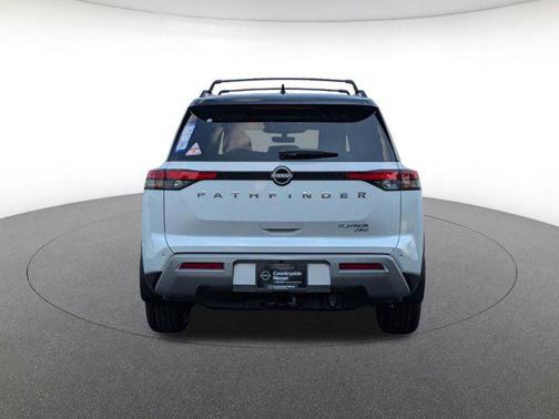 2025 Nissan Pathfinder Platinum 4WD