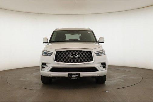 2022 INFINITI QX80 Luxe