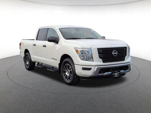 2024 Nissan Titan SV