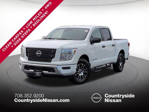 2024 Nissan Titan SV