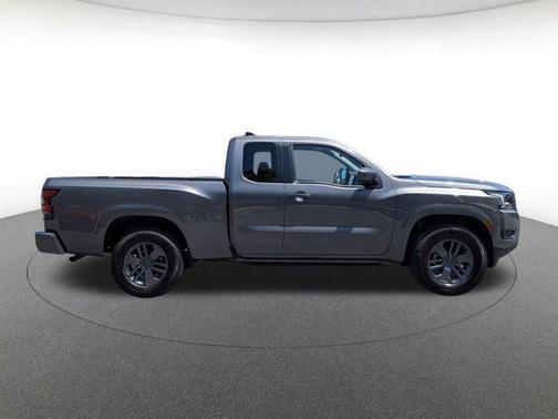 Gun Metallic 2025 Nissan Frontier SV