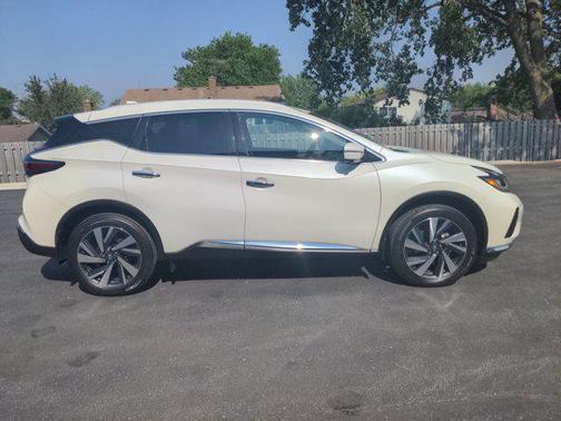2023 Nissan Murano SL FWD