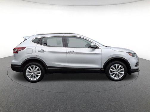 2020 Nissan Rogue Sport SV