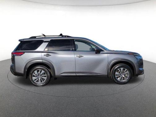 2024 Nissan Pathfinder SV FWD