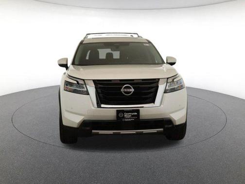 2023 Nissan Pathfinder SL FWD