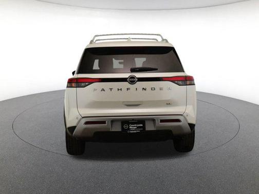 2023 Nissan Pathfinder SL FWD
