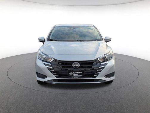 2023 Nissan Versa 1.6 SV