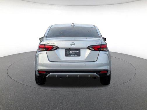 2023 Nissan Versa 1.6 SV