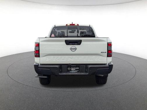 2025 Nissan Frontier S