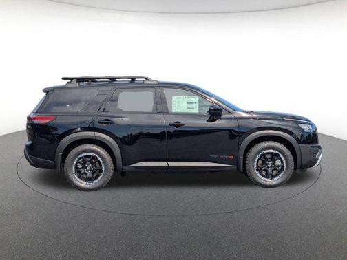 2025 Nissan Pathfinder Rock Creek 4WD