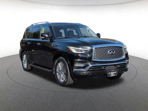 2022 INFINITI QX80 Luxe