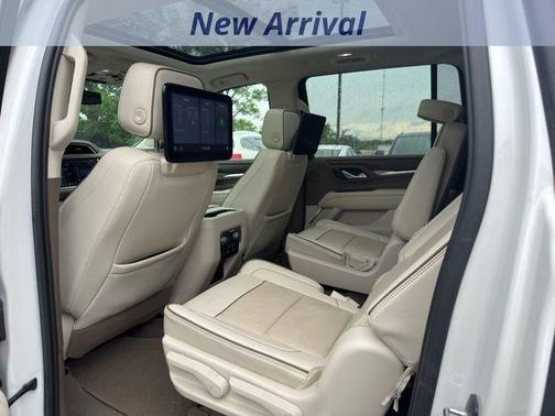 White Frost Tri-Coat 2021 GMC Yukon XL Denali