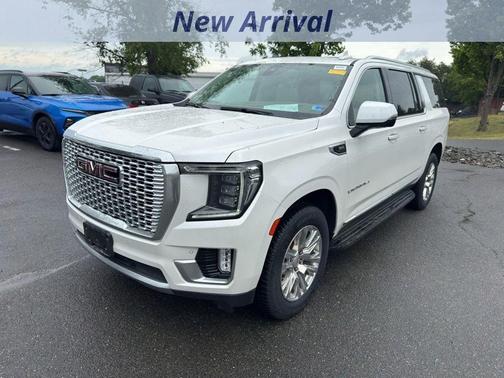 White Frost Tri-Coat 2021 GMC Yukon XL Denali
