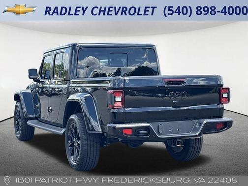 2022 Jeep Gladiator Overland