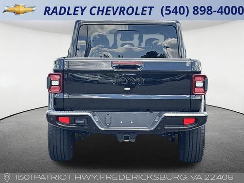 2022 Jeep Gladiator Overland
