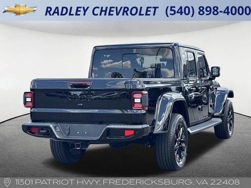 2022 Jeep Gladiator Overland