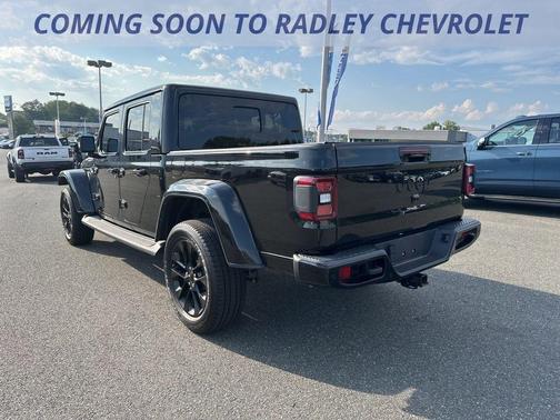 2022 Jeep Gladiator Overland