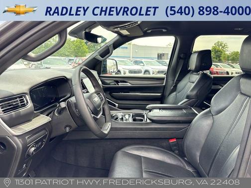 Baltic Gray 2024 Jeep Wagoneer Series III