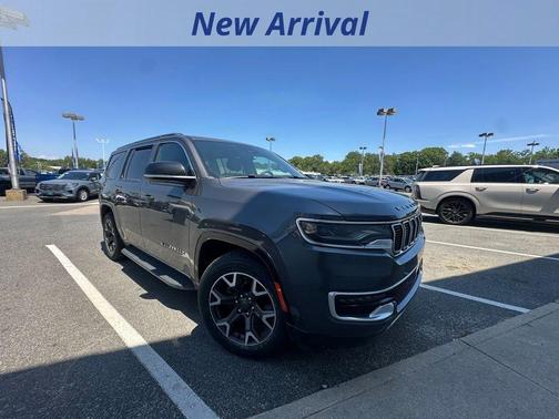 Baltic Gray 2024 Jeep Wagoneer Series III