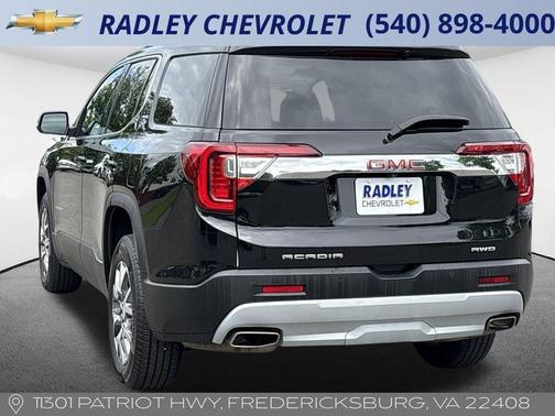 2023 GMC Acadia SLT