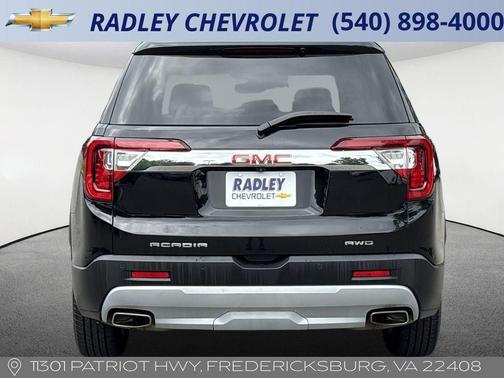 2023 GMC Acadia SLT
