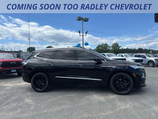 2022 Buick Enclave Essence