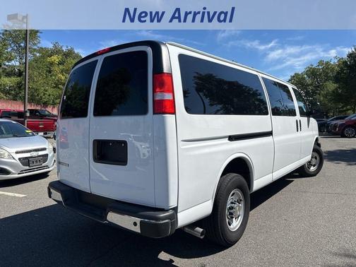 2024 Chevrolet Express 3500 LT