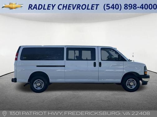 2024 Chevrolet Express 3500 LT