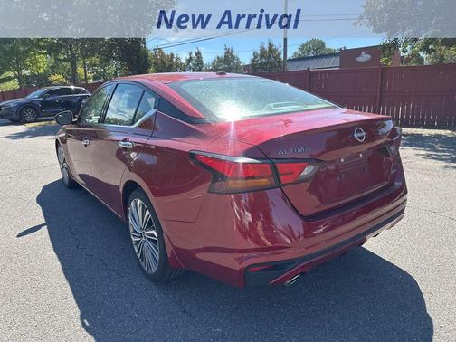 2024 Nissan Altima 2.5 SL