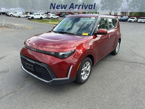Orange 2025 Kia Soul LX