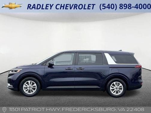 2023 Kia Carnival LX