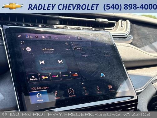 Silver 2023 Jeep Grand Cherokee L Overland