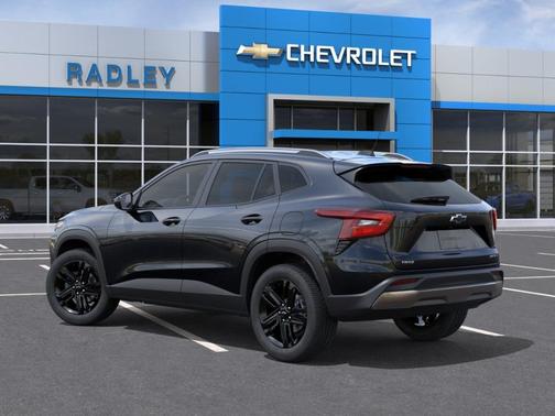 Mosaic Black Metallic 2026 Chevrolet Trax ACTIV