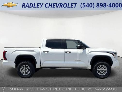 2022 Toyota Tundra SR5